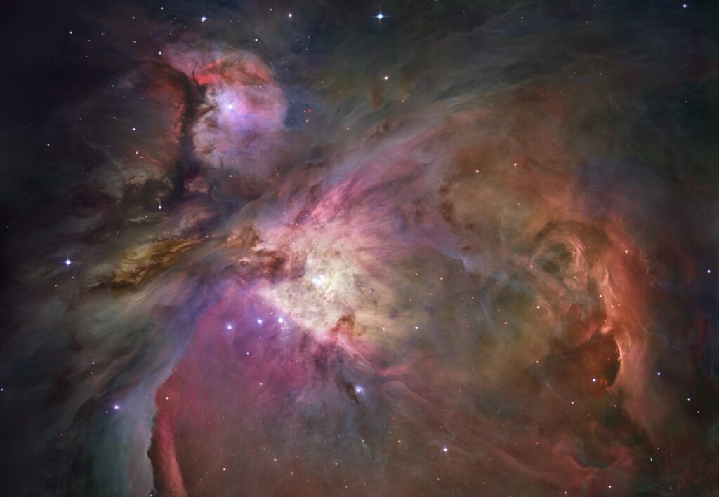 Zdroj: NASA, ESA, STScI
This dramatic image offers a peek inside a cavern of roiling dust and gas where thousands of stars are forming. The image, taken by the Advanced Camera for Surveys (ACS) aboard NASA/ESA Hubble Space Telescope, represents the sharpest view ever taken of this region, called the Orion Nebula. 